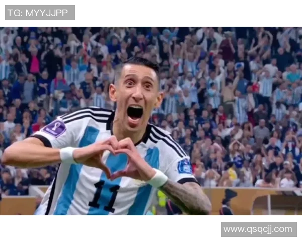 足球球星经典庆祝动作揭秘：激情、个性与胜利背后的独特符号